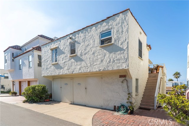 3905 Crest Drive, Manhattan Beach, California 90266, 4 Bedrooms Bedrooms, ,Residential,Sold,Crest,SB18266979