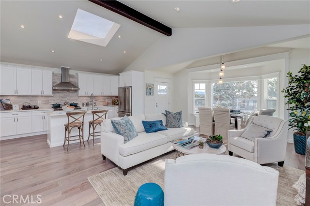 502 Paulina Avenue, Redondo Beach, California 90277, 3 Bedrooms Bedrooms, ,2 BathroomsBathrooms,Residential,Sold,Paulina,SB17257861