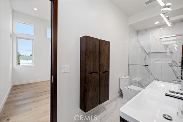 3107 Blossom Lane, Redondo Beach, California 90278, 5 Bedrooms Bedrooms, ,2 BathroomsBathrooms,Residential,Sold,Blossom,SB20247444