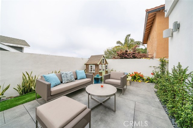 1921 Speyer Lane, Redondo Beach, California 90278, 4 Bedrooms Bedrooms, ,3 BathroomsBathrooms,Residential,Sold,Speyer,PV19099072