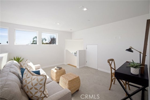 1825 11th, Manhattan Beach, California 90266, 3 Bedrooms Bedrooms, ,1 BathroomBathrooms,Residential,Sold,11th,SB20175258