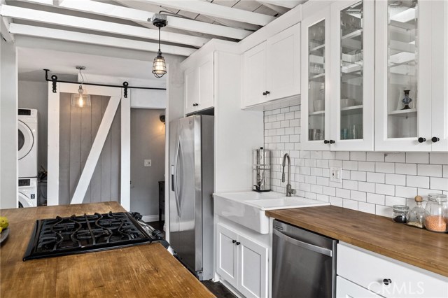 1708 Spreckels Lane, Redondo Beach, California 90278, 3 Bedrooms Bedrooms, ,2 BathroomsBathrooms,Residential,Sold,Spreckels,SB20220711