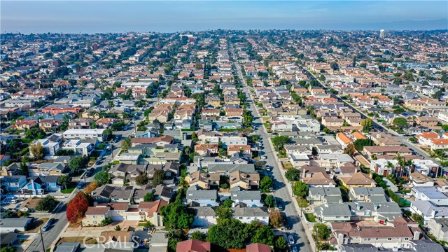 2112 Curtis Avenue, Redondo Beach, California 90278, 3 Bedrooms Bedrooms, ,1 BathroomBathrooms,Residential,Sold,Curtis,SB20243594