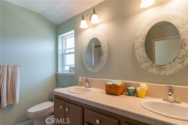 6825 Kings Harbor Drive, Rancho Palos Verdes, California 90275, 4 Bedrooms Bedrooms, ,3 BathroomsBathrooms,Residential,Sold,Kings Harbor,PV17059754