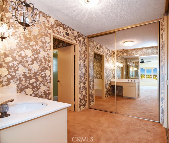 4215 Rousseau Lane, Palos Verdes Peninsula, California 90274, 4 Bedrooms Bedrooms, ,3 BathroomsBathrooms,Residential,Sold,Rousseau,SB20060171