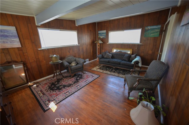 401 Dianthus Street, Manhattan Beach, California 90266, 3 Bedrooms Bedrooms, ,1 BathroomBathrooms,Residential,Sold,Dianthus,SB17061692