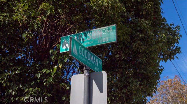 1633 Carlson Lane, Redondo Beach, California 90278, 3 Bedrooms Bedrooms, ,2 BathroomsBathrooms,Residential,Sold,Carlson,SB19061566