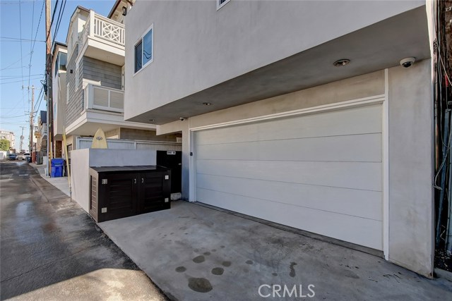 417 27th Street, Manhattan Beach, California 90266, 3 Bedrooms Bedrooms, ,1 BathroomBathrooms,Residential,Sold,27th,SB21023616