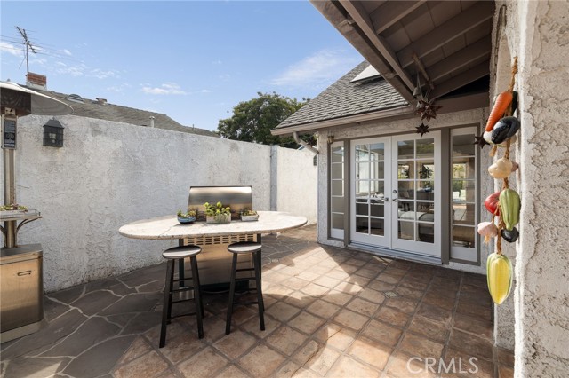 315 Maria Avenue, Redondo Beach, California 90277, 3 Bedrooms Bedrooms, ,2 BathroomsBathrooms,Residential,Sold,Maria,SB21146814
