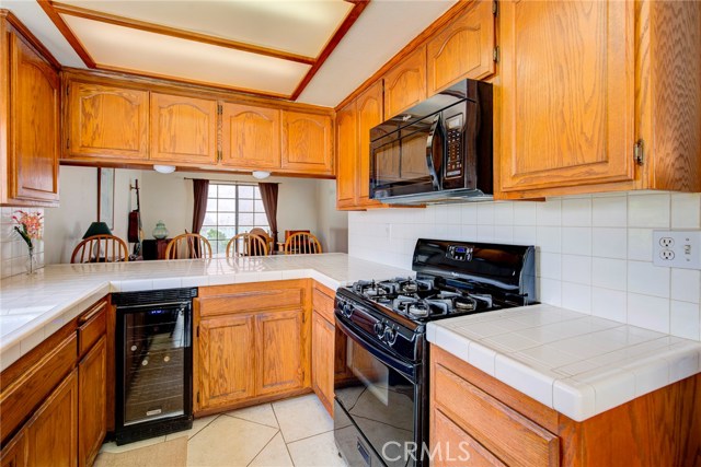 1924 Mathews Avenue, Redondo Beach, California 90278, 3 Bedrooms Bedrooms, ,2 BathroomsBathrooms,Residential,Sold,Mathews,SB19050062