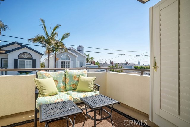 1504 Silver Street, Hermosa Beach, California 90254, 5 Bedrooms Bedrooms, ,3 BathroomsBathrooms,Residential,Sold,Silver,SB19057959