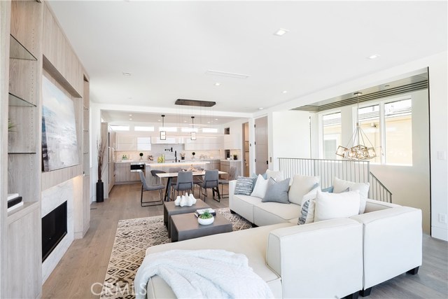 705 Crest Drive, Manhattan Beach, California 90266, 5 Bedrooms Bedrooms, ,2 BathroomsBathrooms,Residential,Sold,Crest,SB20098855