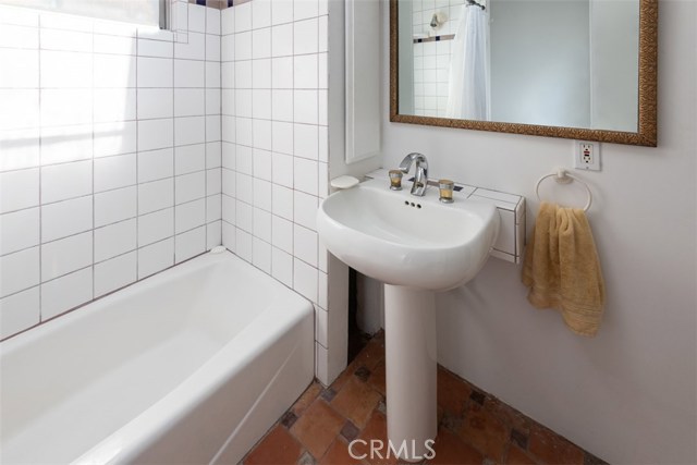 823 Monterey Boulevard, Hermosa Beach, California 90254, 3 Bedrooms Bedrooms, ,2 BathroomsBathrooms,Residential,Sold,Monterey,SB19053974