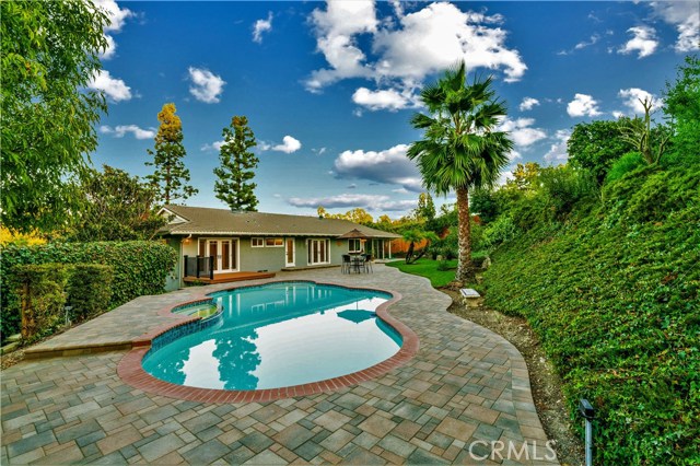 Entertainer's yard.