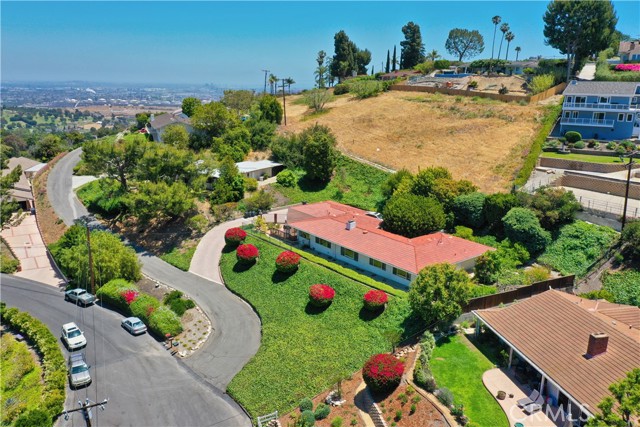 34 Deerhill Drive, Rolling Hills Estates, California 90274, 3 Bedrooms Bedrooms, ,3 BathroomsBathrooms,Residential,Sold,Deerhill,PV21123888