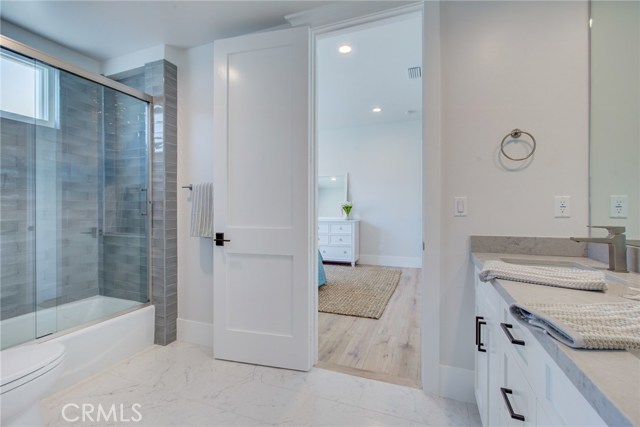 1037 2nd Street, Hermosa Beach, California 90254, 4 Bedrooms Bedrooms, ,3 BathroomsBathrooms,Residential,Sold,2nd,SB19264836