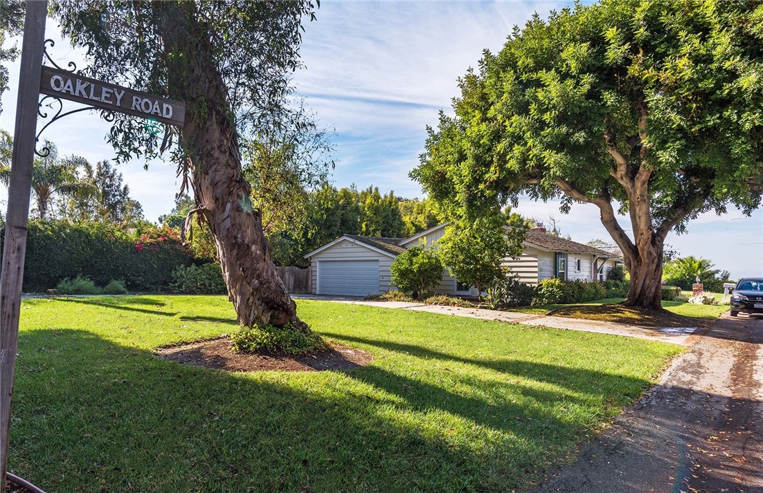 404 Oakley Road, Palos Verdes Estates, California 90274, 3 Bedrooms Bedrooms, ,2 BathroomsBathrooms,Residential,Sold,Oakley,PV19253657