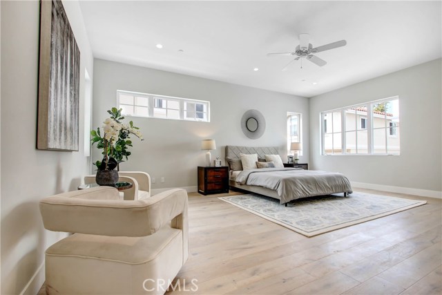 512 Irena, Redondo Beach, California 90277, 4 Bedrooms Bedrooms, ,2 BathroomsBathrooms,Residential,Sold,Irena,SB20156478