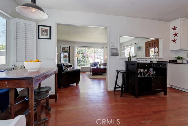 1930 Robinson Street, Redondo Beach, California 90278, 3 Bedrooms Bedrooms, ,3 BathroomsBathrooms,Residential,Sold,Robinson,SB19205802