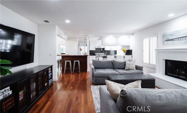 3116 Elm Avenue, Manhattan Beach, California 90266, 3 Bedrooms Bedrooms, ,2 BathroomsBathrooms,Residential,Sold,Elm,SB20160230