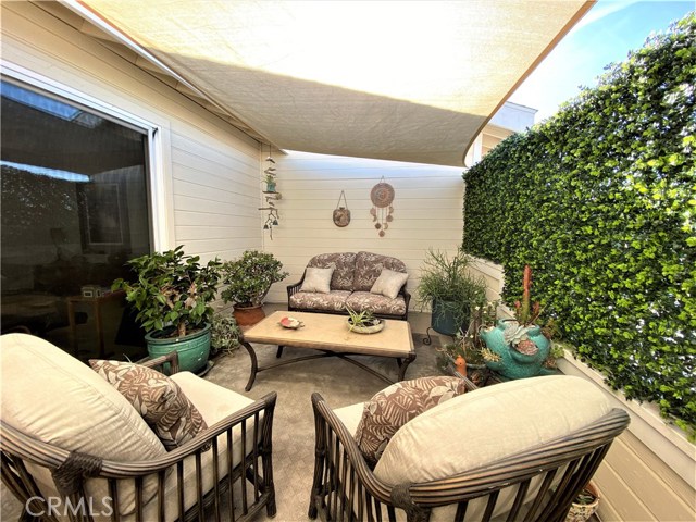 1802 Mackay Lane, Redondo Beach, California 90278, 3 Bedrooms Bedrooms, ,2 BathroomsBathrooms,Residential,Sold,Mackay,SB20257314