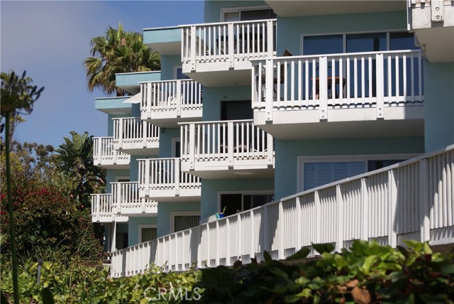 660 The Village, Redondo Beach, California 90277, 1 Bedroom Bedrooms, ,1 BathroomBathrooms,Residential,Sold,The Village,SB17140447