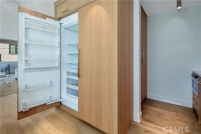 222 1st Place, Manhattan Beach, California 90266, 3 Bedrooms Bedrooms, ,3 BathroomsBathrooms,Residential,Sold,1st,SB19222616