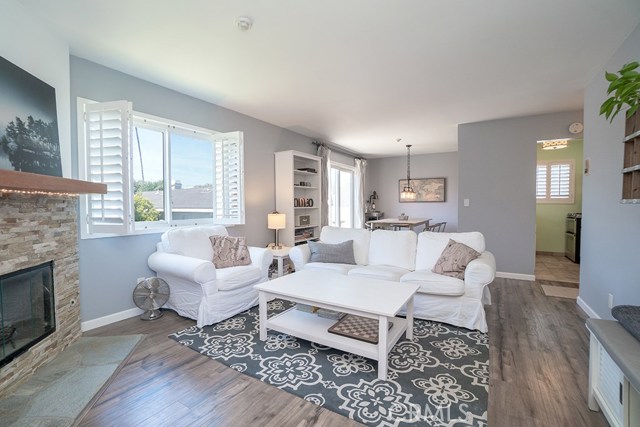 720 Meyer Lane, Redondo Beach, California 90278, 2 Bedrooms Bedrooms, ,2 BathroomsBathrooms,Residential,Sold,Meyer,SB19083310