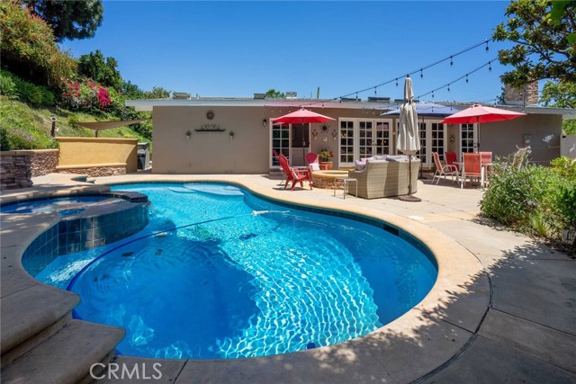 2133 Redondela Drive, Rancho Palos Verdes, California 90275, 4 Bedrooms Bedrooms, ,Residential,Sold,Redondela,PV20089972