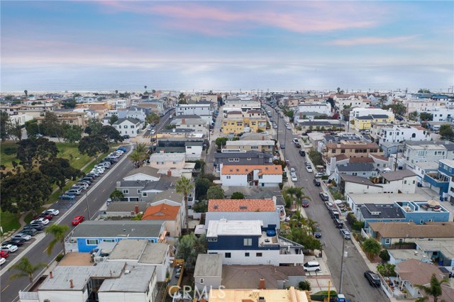 448 28th Street, Hermosa Beach, California 90254, 3 Bedrooms Bedrooms, ,2 BathroomsBathrooms,Residential,Sold,28th,SB21112752