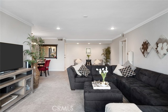 1 Bed Home for Sale in Los Angeles, California