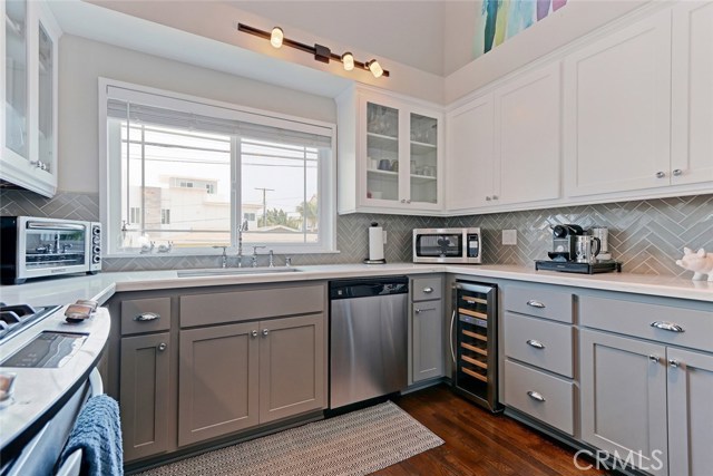 2307 Felton Lane, Redondo Beach, California 90278, 3 Bedrooms Bedrooms, ,2 BathroomsBathrooms,Residential,Sold,Felton,SB17159380