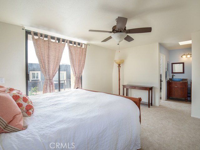 2115 Farrell Avenue, Redondo Beach, California 90278, 3 Bedrooms Bedrooms, ,1 BathroomBathrooms,Residential,Sold,Farrell,SB18148131