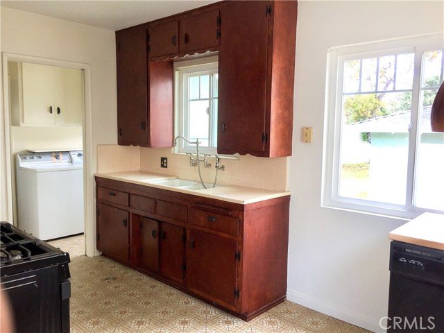 2207 Gates Avenue, Redondo Beach, California 90278, 3 Bedrooms Bedrooms, ,2 BathroomsBathrooms,Residential,Sold,Gates,SB17082379