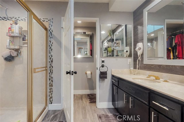 5 Bed Home for Sale in Hawthorne, California
