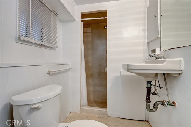 2302 Ozone Court, Hermosa Beach, California 90254, 1 Bedroom Bedrooms, ,2 BathroomsBathrooms,Residential,Sold,Ozone,SB18268749