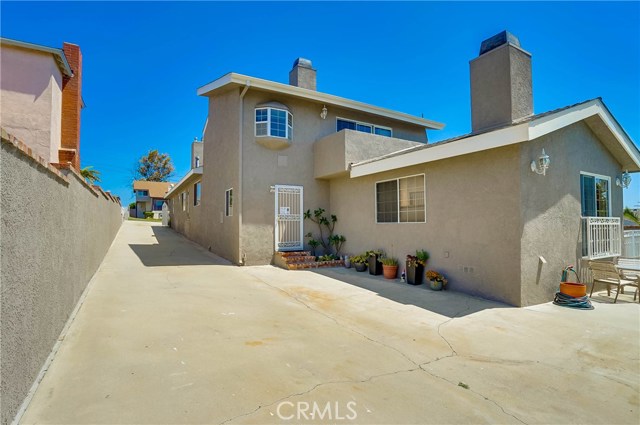 2412 Ives Lane, Redondo Beach, California 90278, 3 Bedrooms Bedrooms, ,2 BathroomsBathrooms,Residential,Sold,Ives,SB20100706