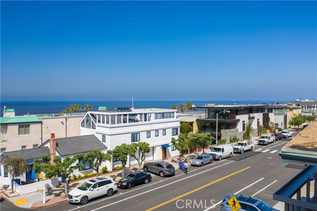 408 Manhattan Avenue, Manhattan Beach, California 90266, 4 Bedrooms Bedrooms, ,3 BathroomsBathrooms,Residential,Sold,Manhattan,SB20078023