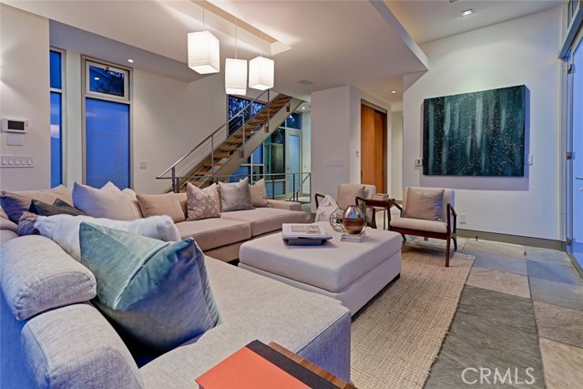 324 17th Street, Manhattan Beach, California 90266, 4 Bedrooms Bedrooms, ,4 BathroomsBathrooms,Residential,Sold,17th,SB17118466