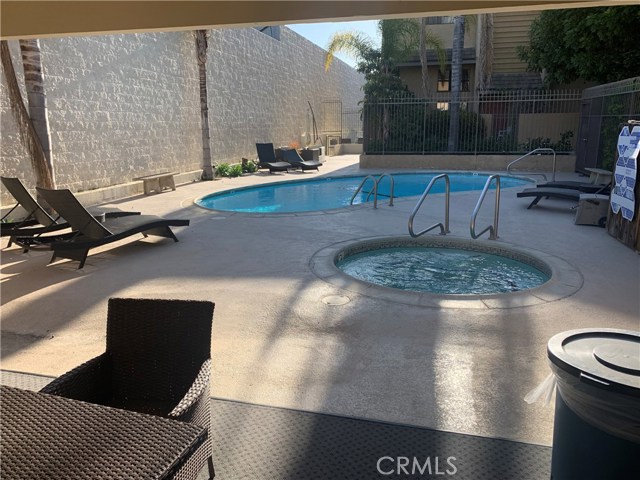 2304 Mathews Avenue, Redondo Beach, California 90278, 2 Bedrooms Bedrooms, ,1 BathroomBathrooms,Residential,Sold,Mathews,SB20078612