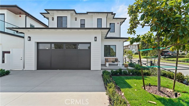 1712 Meadows Avenue, Manhattan Beach, California 90266, 5 Bedrooms Bedrooms, ,2 BathroomsBathrooms,Residential,Sold,Meadows,SB20199095