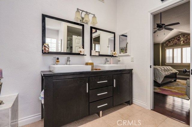 202 Helberta Avenue, Redondo Beach, California 90277, 3 Bedrooms Bedrooms, ,2 BathroomsBathrooms,Residential,Sold,Helberta,SB20063398