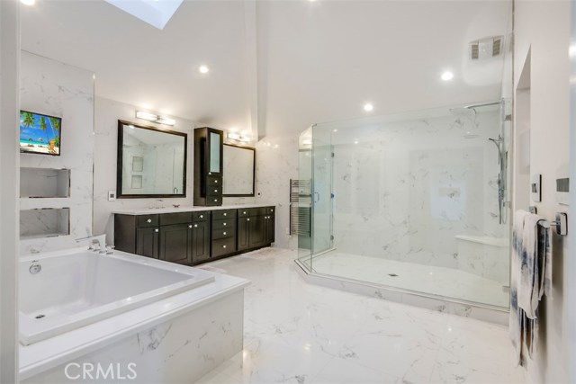 11 Outrider Road, Rolling Hills, California 90274, 4 Bedrooms Bedrooms, ,3 BathroomsBathrooms,Residential,Sold,Outrider,PV20235283