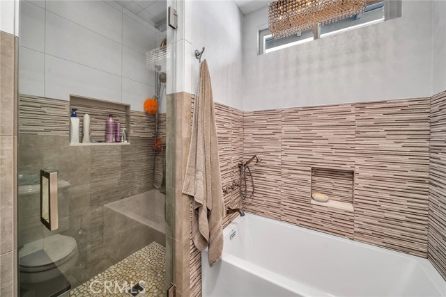 2308 Gates Avenue, Redondo Beach, California 90278, 3 Bedrooms Bedrooms, ,1 BathroomBathrooms,Residential,Sold,Gates,SB21062151