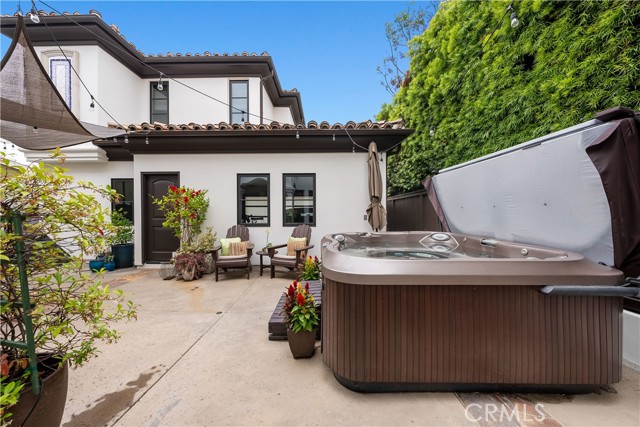 583 35th Street, Manhattan Beach, California 90266, 4 Bedrooms Bedrooms, ,1 BathroomBathrooms,Residential,Sold,35th,SB21141914