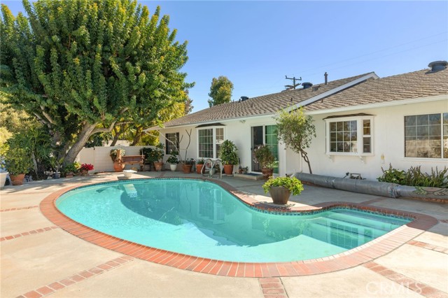 11 Palomino Lane, Rolling Hills Estates, California 90274, 4 Bedrooms Bedrooms, ,1 BathroomBathrooms,Residential,Sold,Palomino,SB20237174