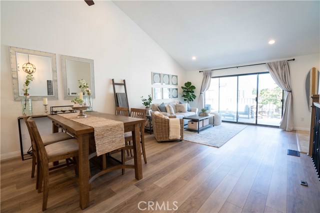 222 Irena Avenue, Redondo Beach, California 90277, 2 Bedrooms Bedrooms, ,2 BathroomsBathrooms,Residential,Sold,Irena,WS20097844