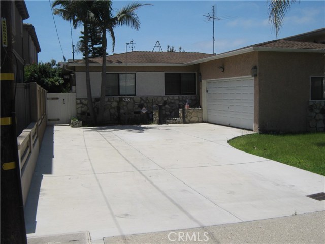 2410 Huntington Lane, Redondo Beach, California 90278, 3 Bedrooms Bedrooms, ,1 BathroomBathrooms,Residential,Sold,Huntington,SB17103573