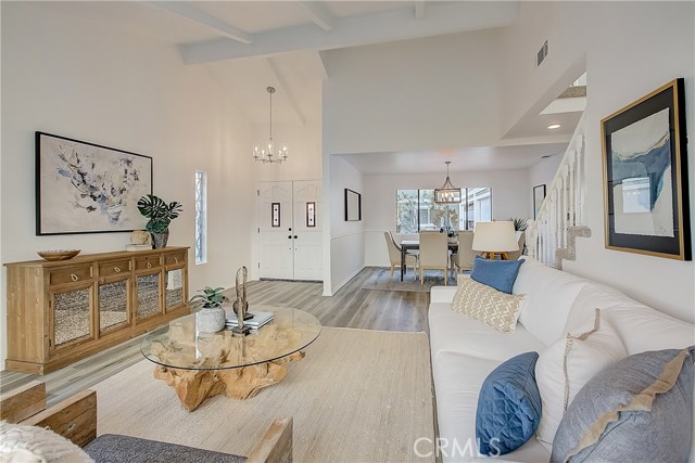 2215 Huntington Lane, Redondo Beach, California 90278, 3 Bedrooms Bedrooms, ,2 BathroomsBathrooms,Residential,Sold,Huntington,PW21010737