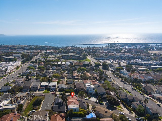 518 Helberta Avenue, Redondo Beach, California 90277, 4 Bedrooms Bedrooms, ,2 BathroomsBathrooms,Residential,Sold,Helberta,SB21043210